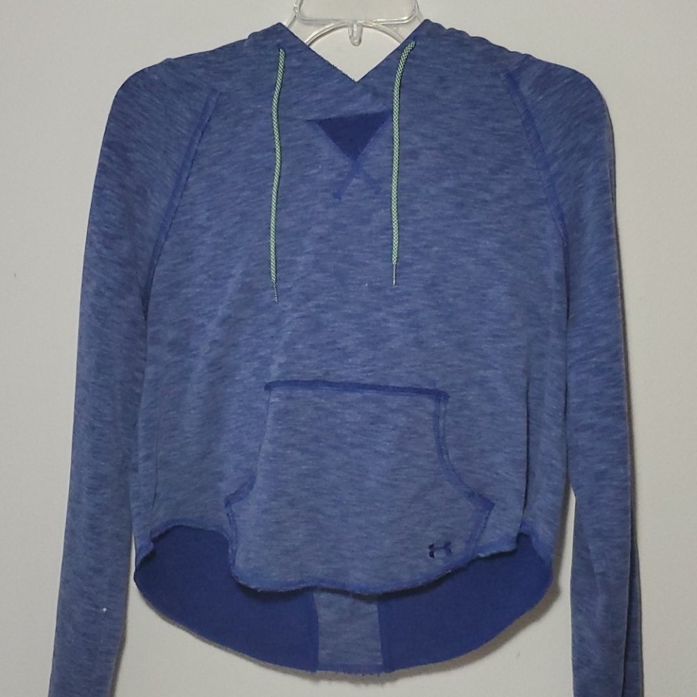 Women Under Armour Small Crop Hoodie (fits medium)